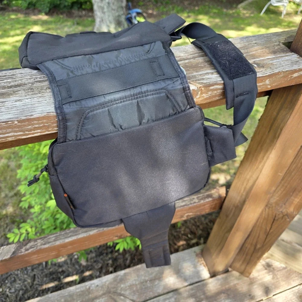 Spanker Tactical Dog Vest Black Harness Approx 11x11 Carrying‎ Pockets